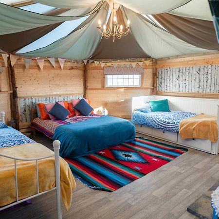 Hatters Meadows Glamping Ely Exterior foto