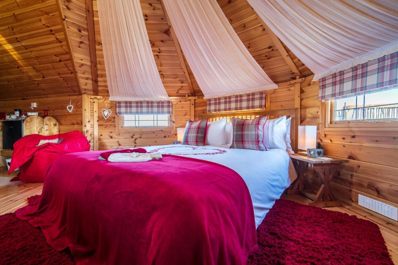 Hatters Meadows Glamping Ely Exterior foto