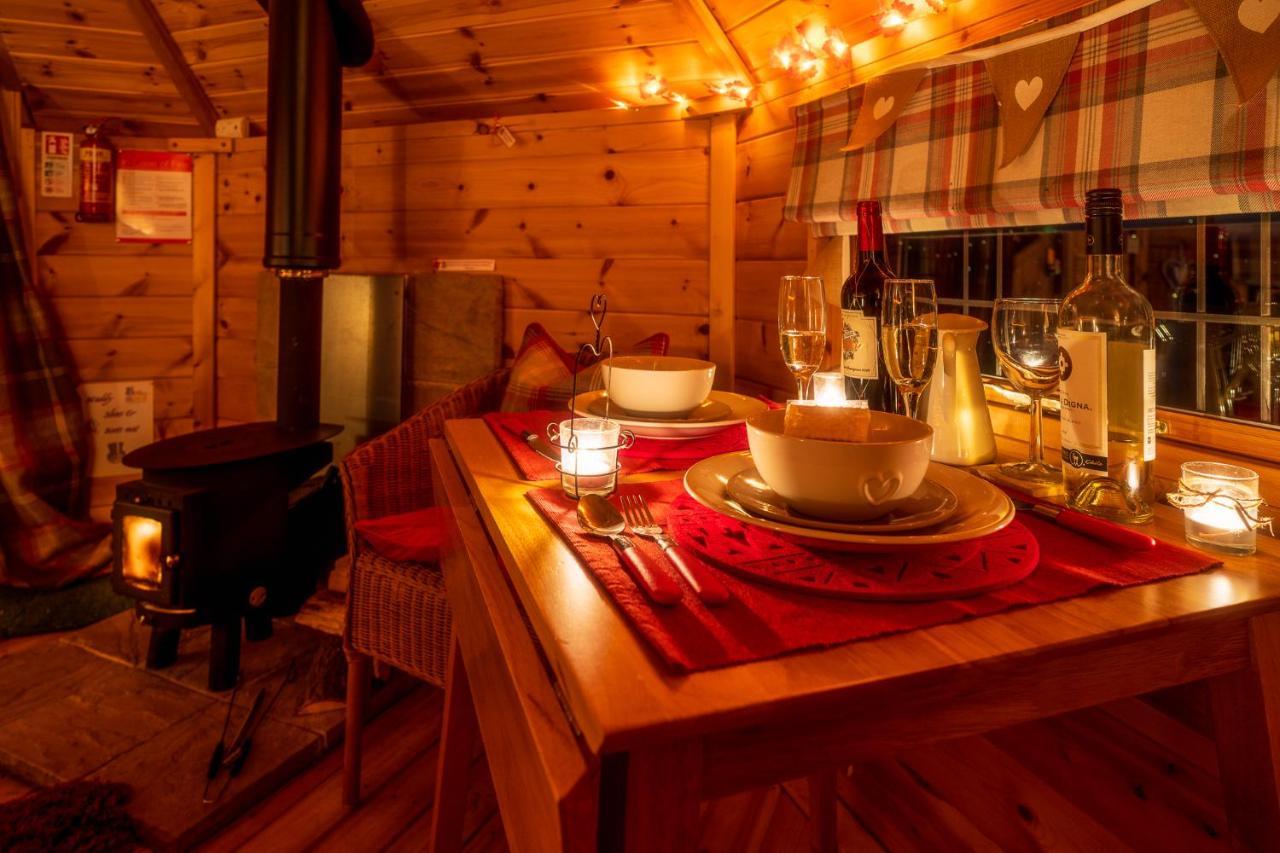 Hatters Meadows Glamping Ely Exterior foto