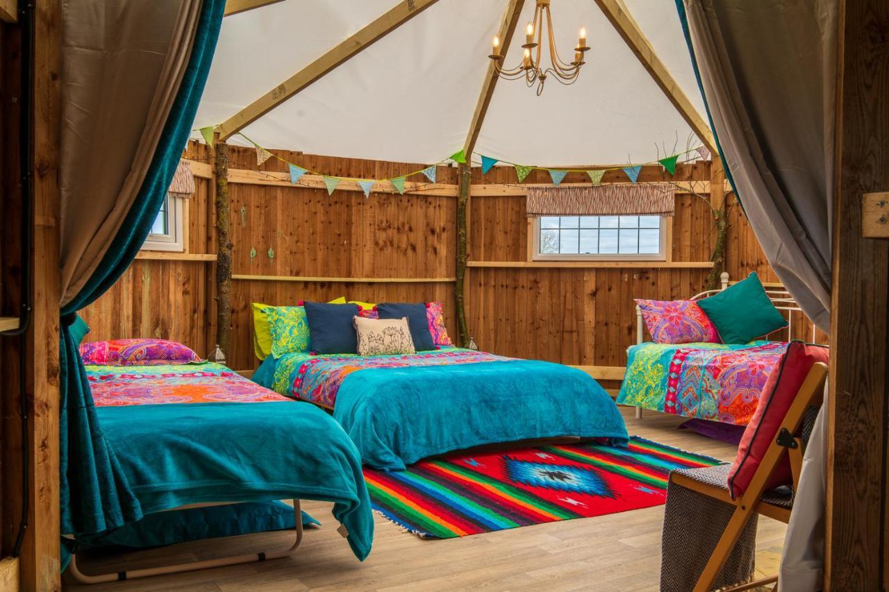 Hatters Meadows Glamping Ely Exterior foto