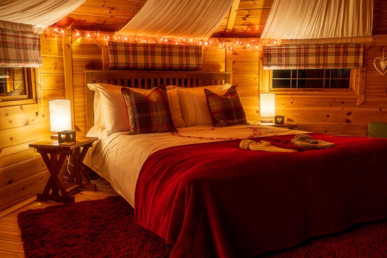 Hatters Meadows Glamping Ely Exterior foto