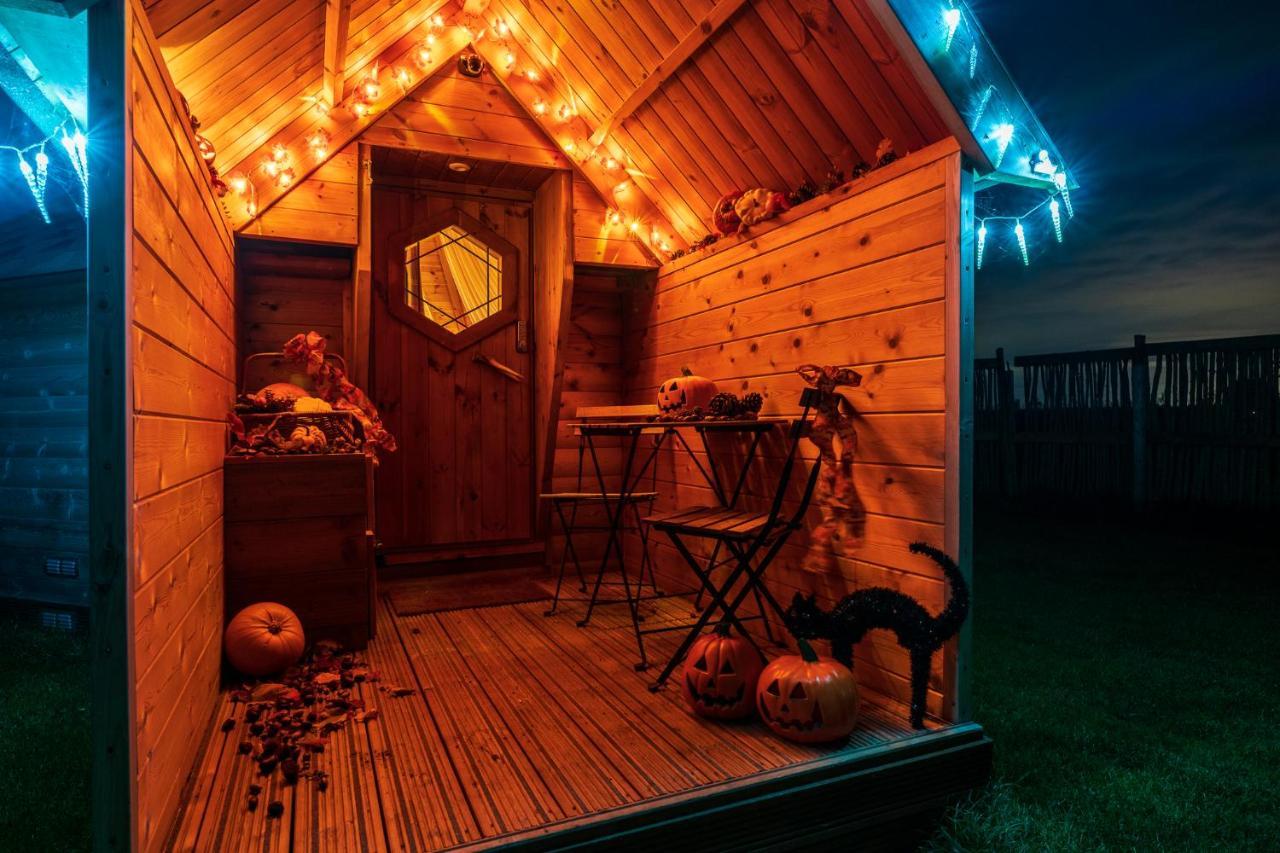 Hatters Meadows Glamping Ely Exterior foto