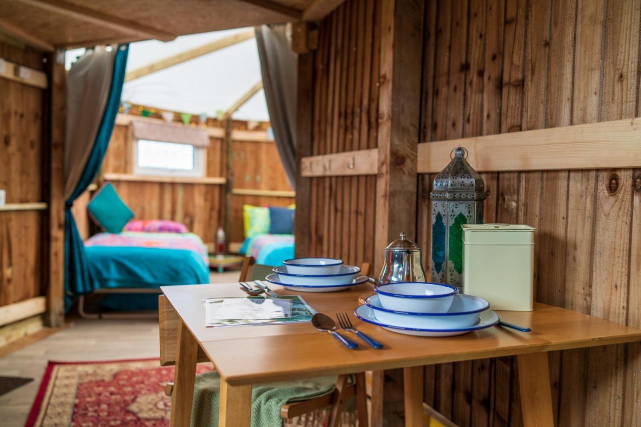 Hatters Meadows Glamping Ely Exterior foto